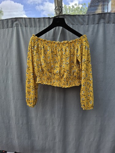 Yellow floral textured - floral,