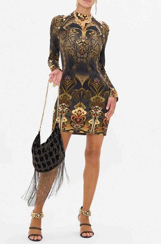 Camilla franks short cut out - camilla,