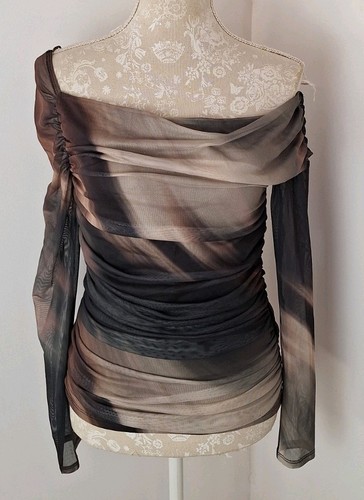 Bnwt river island - river, long