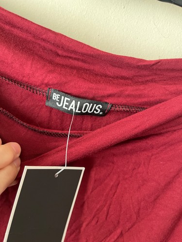 Jealous top size 22 new - be,