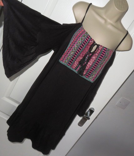 Bnwt yours black cold shoulder - yours,